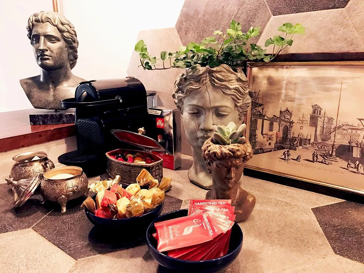 Casa Furlani Ai Dalmati - Your Home On The Canal Venedig 0*,  Italien