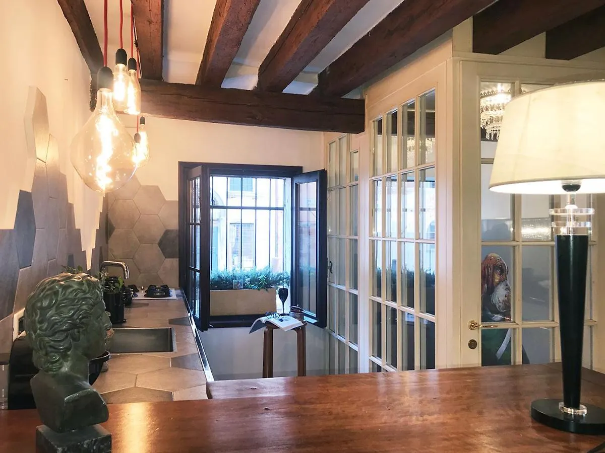 Apartment Casa Furlani Ai Dalmati - Your Home On The Canal Venedig Italien