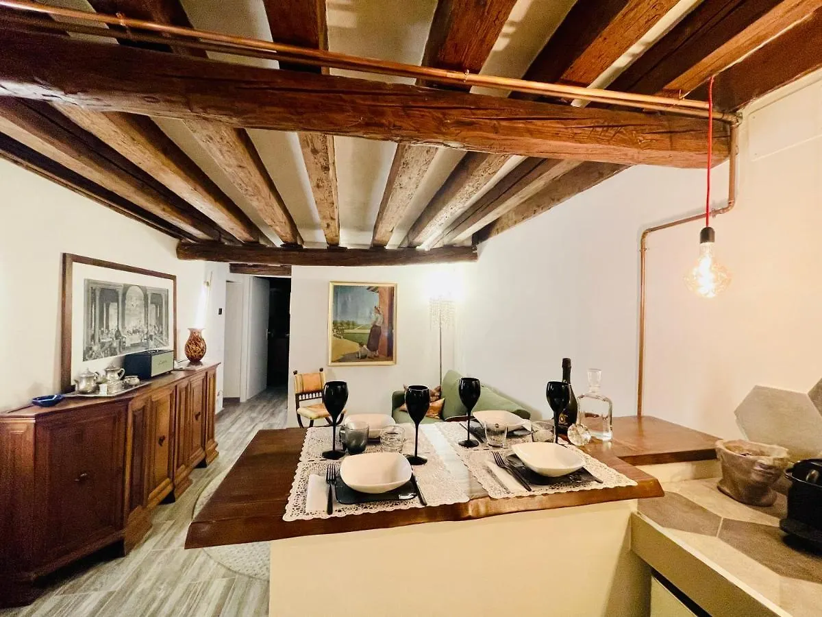 Apartment Casa Furlani Ai Dalmati - Your Home On The Canal Venedig Italien