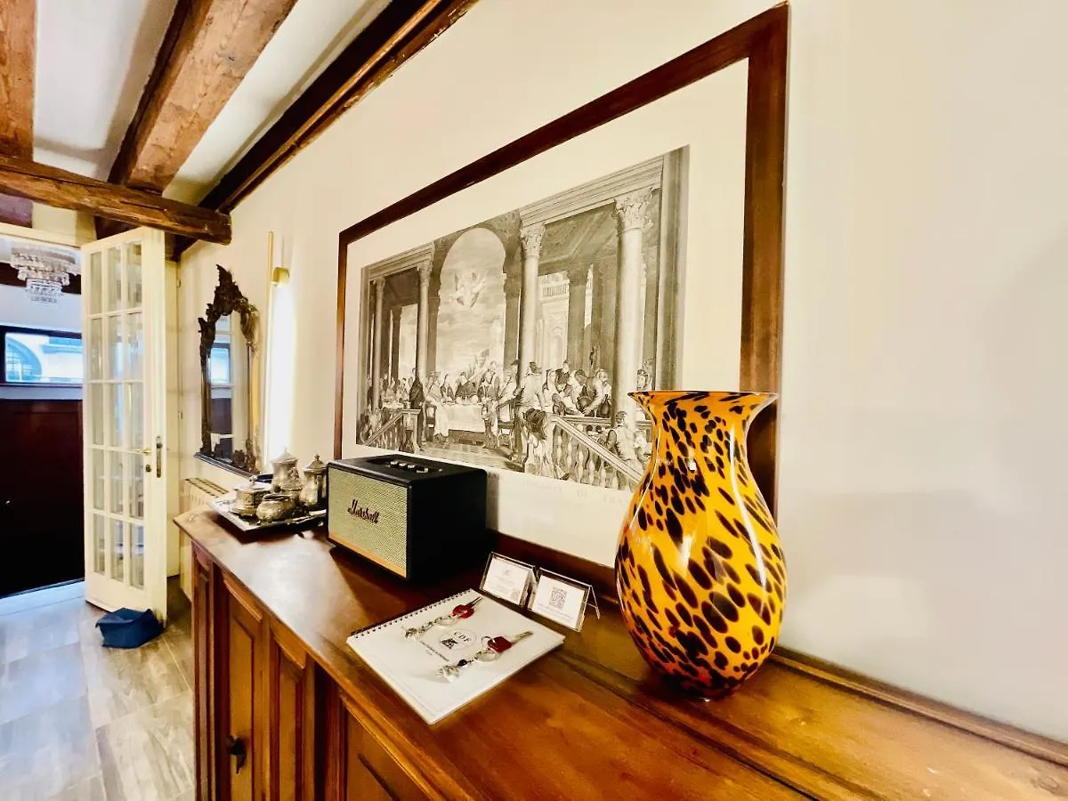 Casa Furlani Ai Dalmati - Your Home On The Canal Venedik 0*,  İtalya